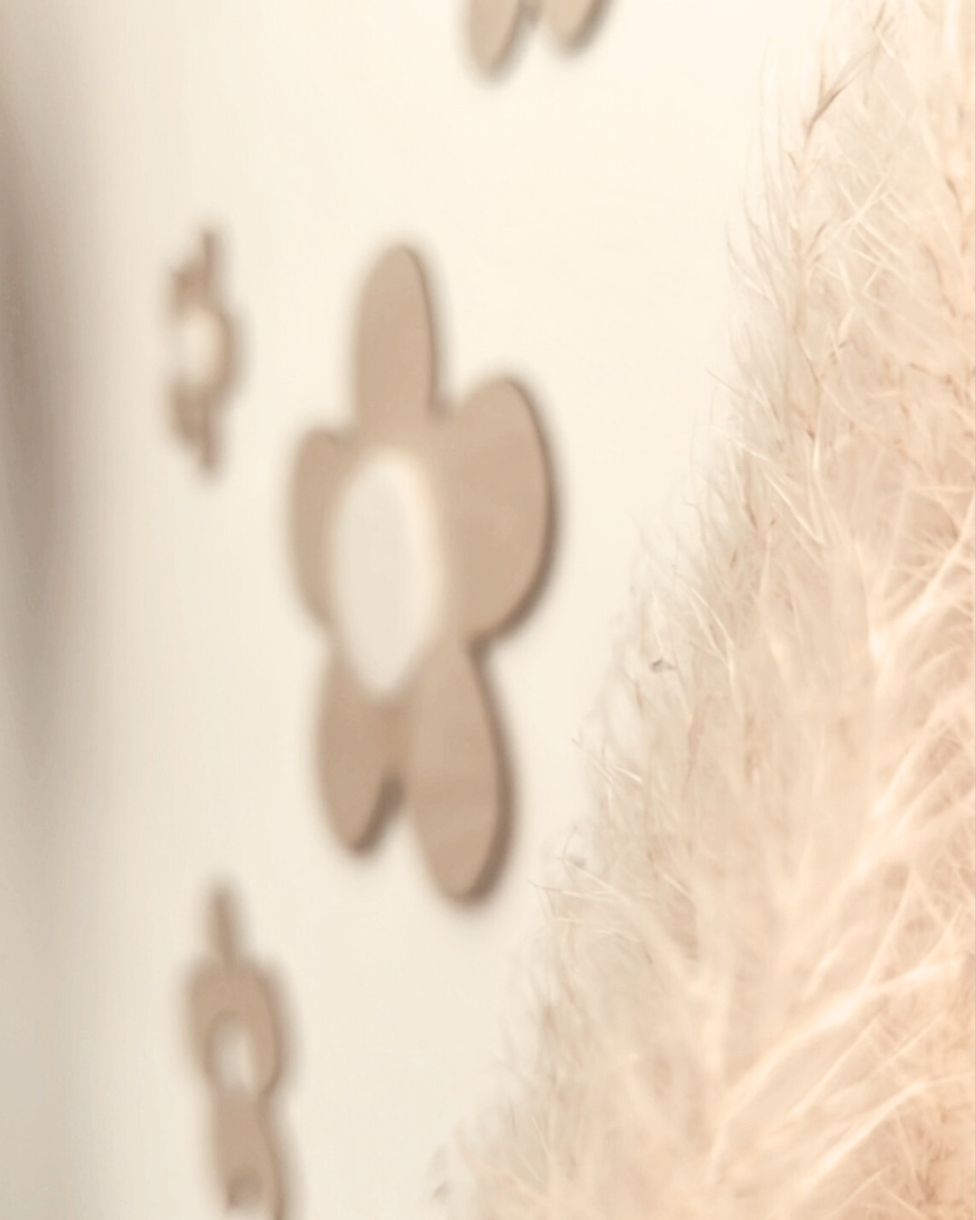 Collection Bloom : Une Ode à la Nature Découvrez la collection "Bloom". Inspirée par la délicatesse et la fraîcheur des fleurs, cette collection vous invite à apporter une touche de nature dans votre quotidien.