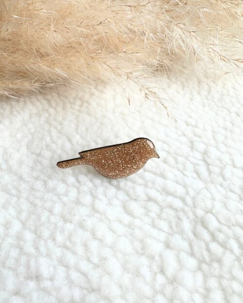 Pin’s Birdy en forme de petit oiseau, décoré de paillettes scintillantes, accessoire fantaisie fait main, poétique et unique.