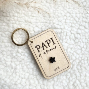 Porte-clés en bois gravé « Papi d’Amour », cadeau personnalisé pour grand-père.